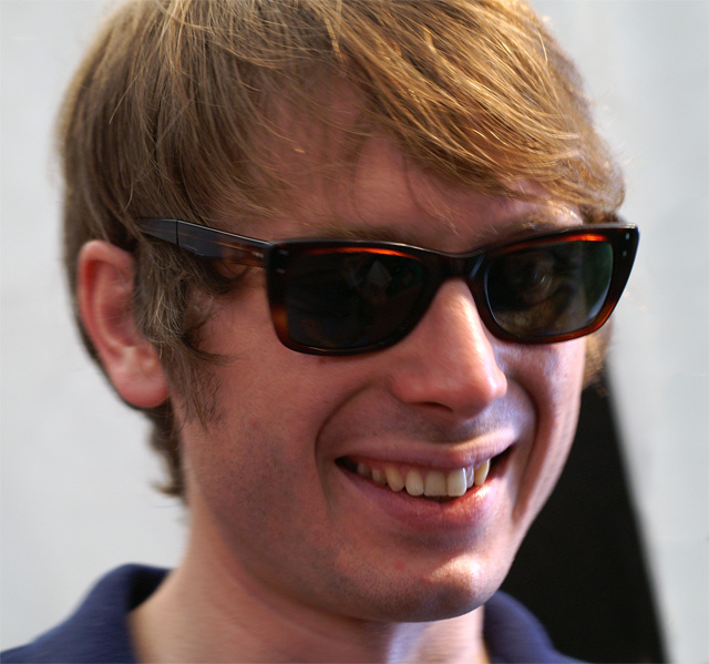 la sonrisa de alex kapranos