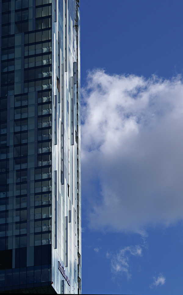el hilton y la nube