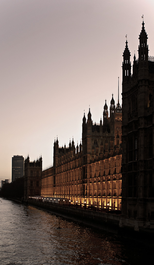 nightfall at parliament