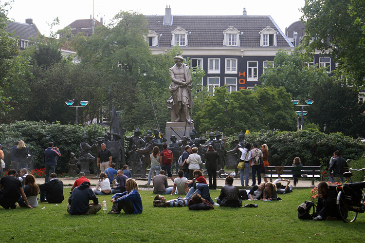 la estatua de rembrandt