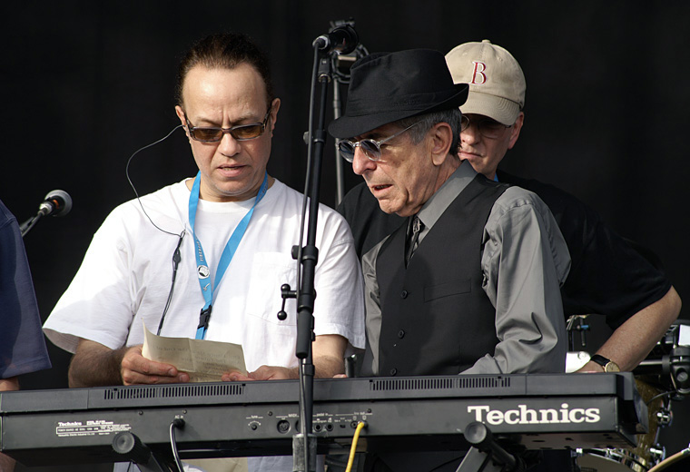 leonard cohen repasa su repertorio en el fib 2008