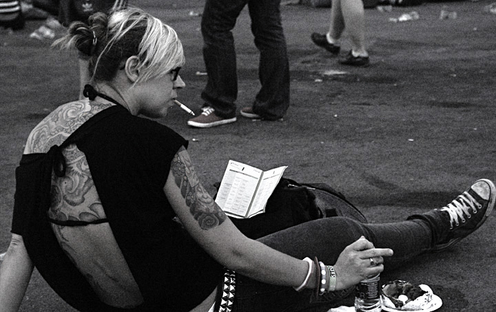 fiber tattoo girl