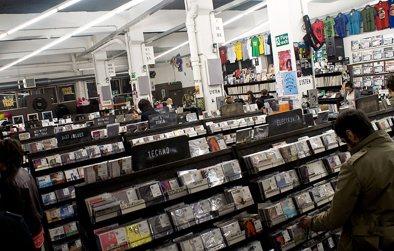 sección de cd's de rough trade