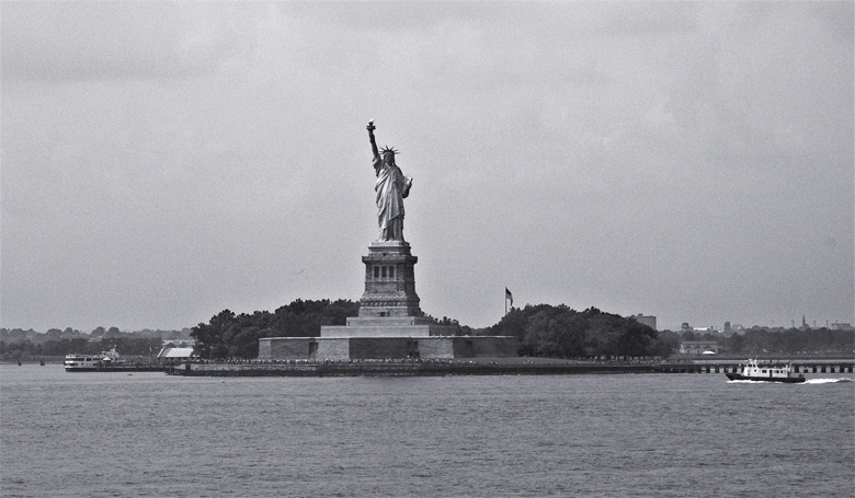 la estatua de la libertad desde el ferry de staten island